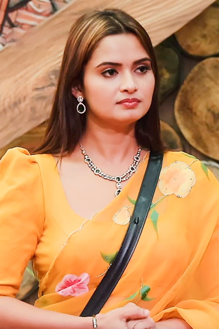 BB19: Neelam Giri brands BFF Tanya Mittal a backstabber after Akshay Kumar’s tough choice between her & Kunickaa Sadanand BB19: Neelam Giri brands BFF Tanya Mittal a backstabber after Akshay Kumar’s tough choice between her & Kunickaa Sadanand