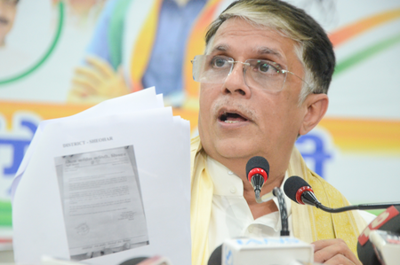 जब खून और पानी एक साथ नहीं बह सकते तो भारत-पाकिस्तान में क्रिकेट कैसे: पवन खेड़ा