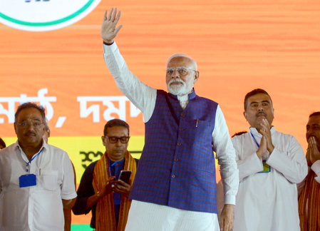 PM Modi arrives in Kolkata to attend key defence meet on Monday