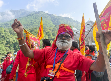 Mata Vaishno Devi Yatra resumes after temporary suspension