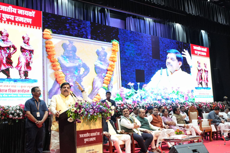 MP CM pays homage to freedom fighters Raja Shankar Shah & Kunwar Raghunath Shah