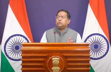 उद्योग और नीति निर्माता मिलकर निकालेंगे समाधान, यूएस के एच-1बी वीजा पर विदेश मंत्रालय की प्रतिक्रिया उद्योग और नीति निर्माता मिलकर निकालेंगे समाधान, यूएस के एच-1बी वीजा पर विदेश मंत्रालय की प्रतिक्रिया
