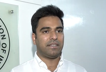 एबीवीपी ने ईवीएम का गलत इस्तेमाल करके डूसू चुनाव जीता : एनएसयूआई के राष्ट्रीय अध्यक्ष वरुण चौधरी