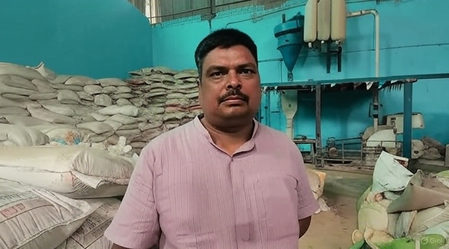 बिहार: भागलपुर में पीएमएमएसवाई से मत्स्य पालक की तकदीर बदली, मिनी फिश फीड मिलों से बने आत्मनिर्भर