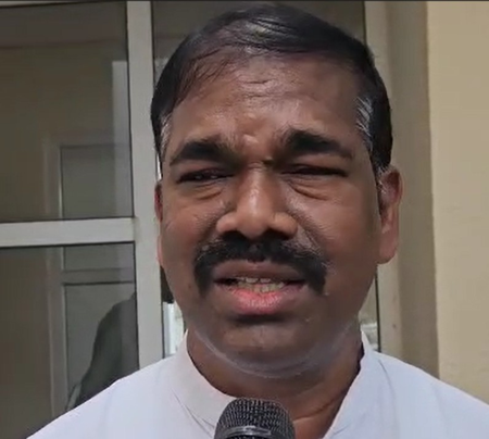 स्कूलों में भगवत गीता पाठ की योजना पर भाजपा विधायक अगस्ती बेहरा ने जताई खुशी स्कूलों में भगवत गीता पाठ की योजना पर भाजपा विधायक अगस्ती बेहरा ने जताई खुशी