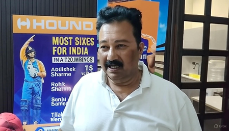 ऑपरेशन व्हाइट बॉल हाई-वोल्टेज मुकाबले से पहले पिता ने अभिषेक शर्मा को दिया खास मैसेज ऑपरेशन व्हाइट बॉल हाई-वोल्टेज मुकाबले से पहले पिता ने अभिषेक शर्मा को दिया खास मैसेज