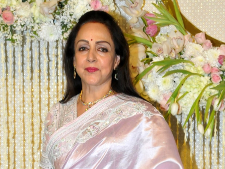 Here’s how Hema Malini welcomes the start of Navratri Here’s how Hema Malini welcomes the start of Navratri