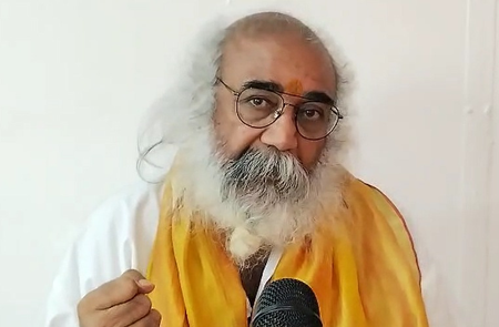नवरात्रि पर मीट की दुकानें बंद करने की मांग तेज, आचार्य प्रमोद कृष्णम ने कहा, 'धार्मिक भावनाओं का सम्मान हो'