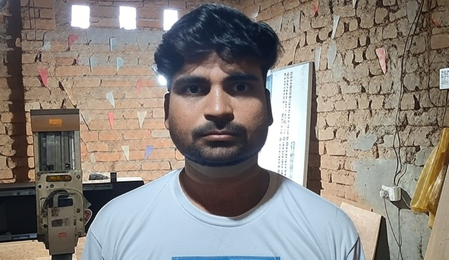 बिहार ‘प्रधानमंत्री रोजगार सृजन कार्यक्रम’ से बदली लाभार्थी विकास की जिंदगी बिहार ‘प्रधानमंत्री रोजगार सृजन कार्यक्रम’ से बदली लाभार्थी विकास की जिंदगी