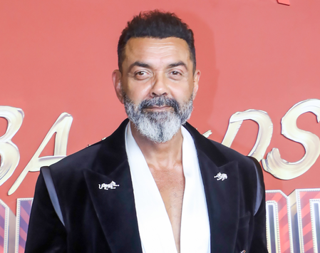 Bobby Deol, Raghav Juyal pack bromance in new video from Asia Cup