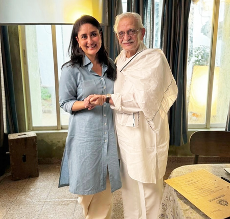 Kareena Kapoor Khan meets living legend Gulzar, shares picture “for the books”