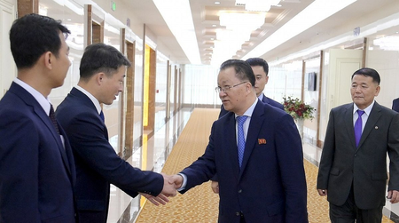 <div>North Korea's vice Foreign Minister arrives in New York to attend UN General Assembly</div>
