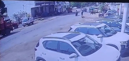 छत्तीसगढ़: कोरबा में तेज रफ्तार का कहर, कार ने बाइक सवार को मारी टक्कर