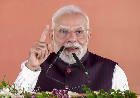 भारत ग्लोबल टेलीकॉम मैन्युफैक्चरिंग हब बनने की दिशा में बढ़ रहा आगे : पीएम मोदी