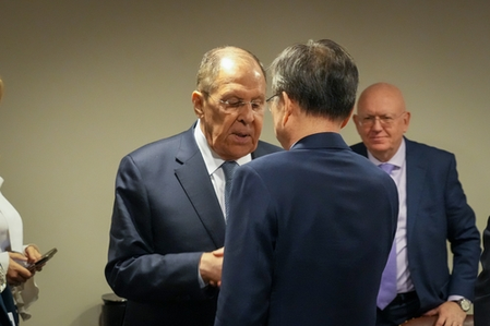 <div>South Korea voices 'serious concerns' with Russia over military alignment with North Korea</div>