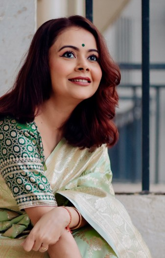 नवरात्रि पर भक्ति में सराबोर दिखीं एक्ट्रेस देवोलीना, फैंस को भाया साड़ी वाला लुक