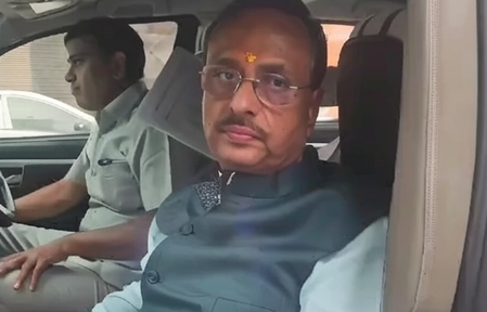 कोई भी धर्म हिंसा करना नहीं सिखाता : दिनेश शर्मा