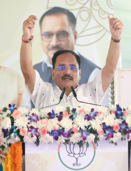 प्रदूषण को लेकर भ्रम फैला रही आम आदमी पार्टी वीरेंद्र सचदेवा प्रदूषण को लेकर भ्रम फैला रही आम आदमी पार्टी वीरेंद्र सचदेवा