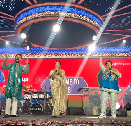 Rupali Ganguly enjoys a fun dandiya night amidst the soulful voice of Falguni Pathak