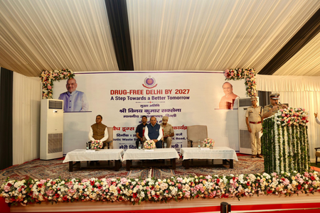 नशा मुक्त भारत अभियान के तहत दिल्ली पुलिस की कार्रवाई, भारी मात्रा में मादक पदार्थ नष्ट