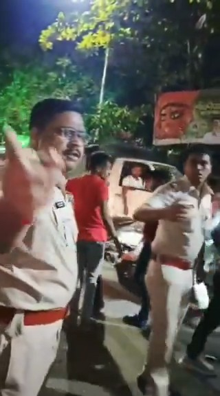 Bengal: Video of cops abusing BJP workers at party stall goes viral