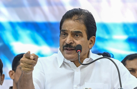 ‘Deep insult to freedom struggle’: Congress on honouring RSS