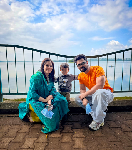 <div>Dipika Kakkar's and Shoiab's son Ruhaan leaves them in splits with cute ‘Sasural Simar Ka’ reference</div>
