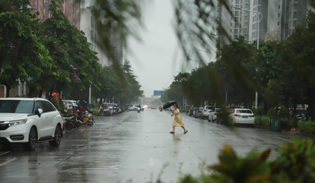 China issues orange alert for Typhoon Matmo