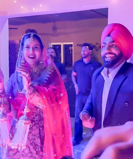 Sonam Bajwa shares her DJ moment from the 'Nikka Zaildar 4' set Sonam Bajwa shares her DJ moment from the 'Nikka Zaildar 4' set