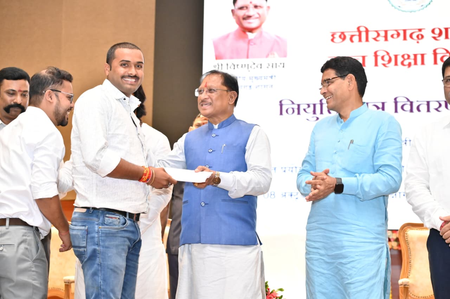 प्रदेश में युवाओं के जीवन में नए अवसरों का अध्याय जोड़ा जा रहा सीएम विष्णु देव साय प्रदेश में युवाओं के जीवन में नए अवसरों का अध्याय जोड़ा जा रहा सीएम विष्णु देव साय