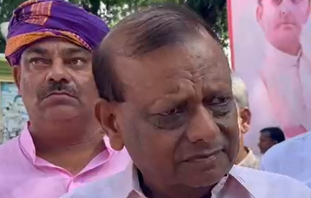 अखिलेश यादव और आजम खान की मुलाकात से सपा को लाभ आरके चौधरी अखिलेश यादव और आजम खान की मुलाकात से सपा को लाभ आरके चौधरी