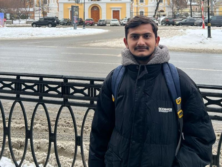 यूक्रेन में गिरफ्तार साहिल की मां ने मुख्यमंत्री से की मुलाकात, बेटे की रिहाई की मांग यूक्रेन में गिरफ्तार साहिल की मां ने मुख्यमंत्री से की मुलाकात, बेटे की रिहाई की मांग