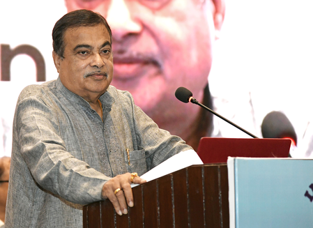 भारत 2027 तक 5 ट्रिलियन डॉलर की अर्थव्यवस्था बनेगा : नितिन गडकरी