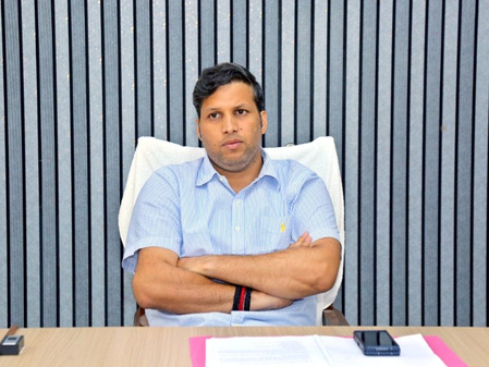 गाजियाबाद में डीएम का सख्त रुख, खराब काम करने वाले 35 अधिकारियों का रोका वेतन गाजियाबाद में डीएम का सख्त रुख, खराब काम करने वाले 35 अधिकारियों का रोका वेतन
