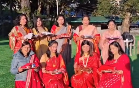 नैनीताल में पंजाबी महासभा ने करवाचौथ पर आयोजित किया भव्य कार्यक्रम नैनीताल में पंजाबी महासभा ने करवाचौथ पर आयोजित किया भव्य कार्यक्रम