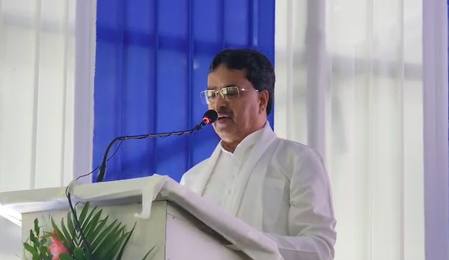 त्रिपुरा मुख्यमंत्री माणिक साहा ने माकपा-टीएमसी पर साधा निशाना, कहा- जनता से कटे, सिर्फ सोशल मीडिया पर सक्रिय त्रिपुरा मुख्यमंत्री माणिक साहा ने माकपा-टीएमसी पर साधा निशाना, कहा- जनता से कटे, सिर्फ सोशल मीडिया पर सक्रिय