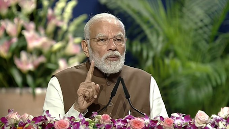 PM Modi inaugurates Rs 42,000 cr worth projects to transform agricultural sector (Lead)