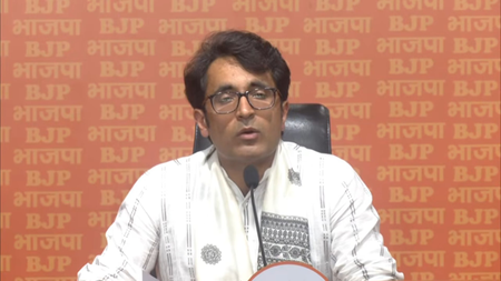 भारत-अफगानिस्तान संबंधों का विरोध कर पाकिस्तान का समर्थन कर रहे राहुल प्रदीप भंडारी भारत-अफगानिस्तान संबंधों का विरोध कर पाकिस्तान का समर्थन कर रहे राहुल प्रदीप भंडारी