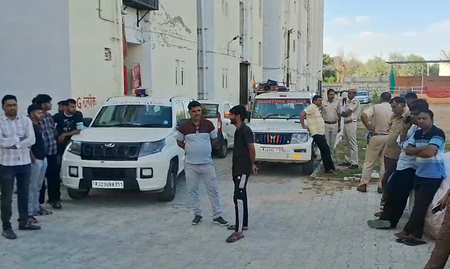 राजस्थान के सीकर में दिल दहला देने वाली घटना, महिला ने चार बच्चों के साथ की आत्महत्या राजस्थान के सीकर में दिल दहला देने वाली घटना, महिला ने चार बच्चों के साथ की आत्महत्या