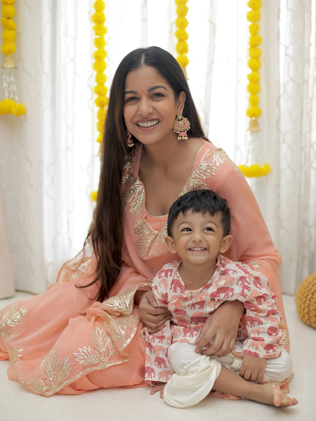 Ishita Dutta shares a fun glimpse of the 'Saturday nights with the Seths'
