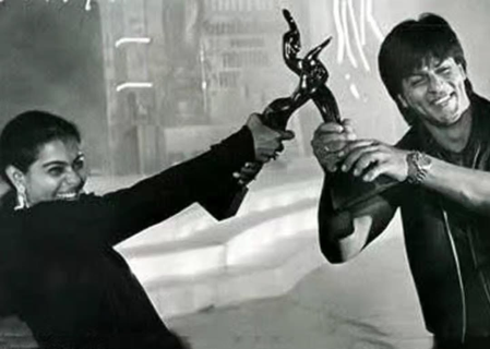 Kajol treats with a throwback pic with SRK as she wins her 7th black lady