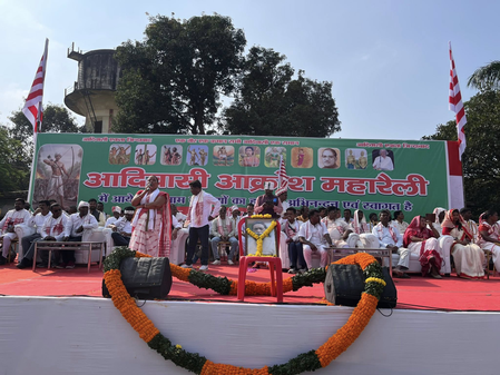 कुड़मी जाति की मांग के खिलाफ गोलबंद हुए आदिवासी संगठन, रांची में निकाली विशाल आक्रोश रैली