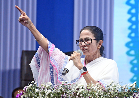 दुर्गापुर रेप केस पर बोलीं ममता बनर्जी, 'मेरे बयान को तोड़-मरोड़ कर पेश किया जा रहा'