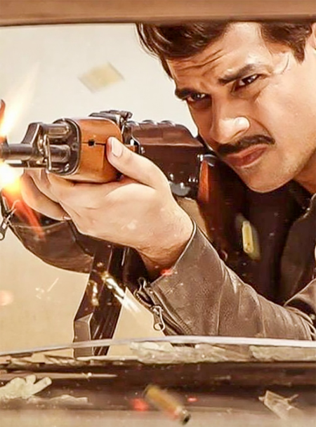 Tahir Raj Bhasin relives journey 'from train tops to dessert shootouts' as Sultan Of Delhi turns 2 Tahir Raj Bhasin relives journey 'from train tops to dessert shootouts' as Sultan Of Delhi turns 2