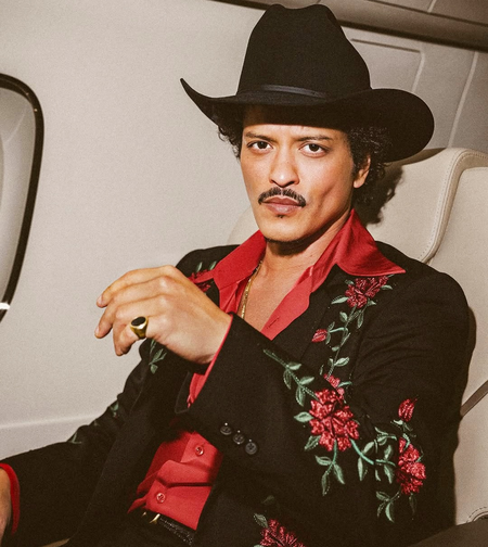 Bruno Mars, Rose had a huge fight before filming ‘APT.’ music video Bruno Mars, Rose had a huge fight before filming ‘APT.’ music video