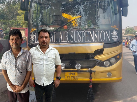 उत्तर प्रदेश: फर्जी परमिट से भारत और नेपाल के बीच चलाई जा रही थी बस, दो गिरफ्तार