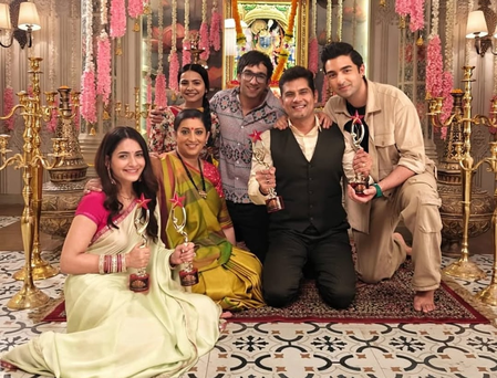 Kyunki Saas Bhi Kabhi Bahu Thi's Smriti Irani congratulates co-star Amar Upadhyay for winning multiple awards Kyunki Saas Bhi Kabhi Bahu Thi's Smriti Irani congratulates co-star Amar Upadhyay for winning multiple awards
