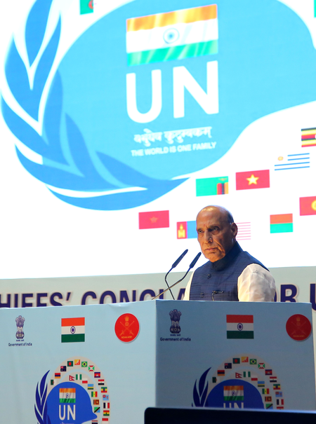 कुछ देश नियमों का खुला उल्लंघन कर रहे हैं, भारत अंतरराष्ट्रीय व्यवस्था का पालन करता है राजनाथ सिंह कुछ देश नियमों का खुला उल्लंघन कर रहे हैं, भारत अंतरराष्ट्रीय व्यवस्था का पालन करता है राजनाथ सिंह