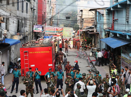 16 dead in blaze at Bangladeshi chemical warehouse, garment factory 16 dead in blaze at Bangladeshi chemical warehouse, garment factory