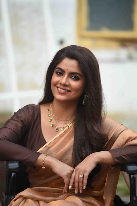 Sayantani Ghosh shoots for 'Jagadhatri' despite a fractured foot: 'The show must go on'